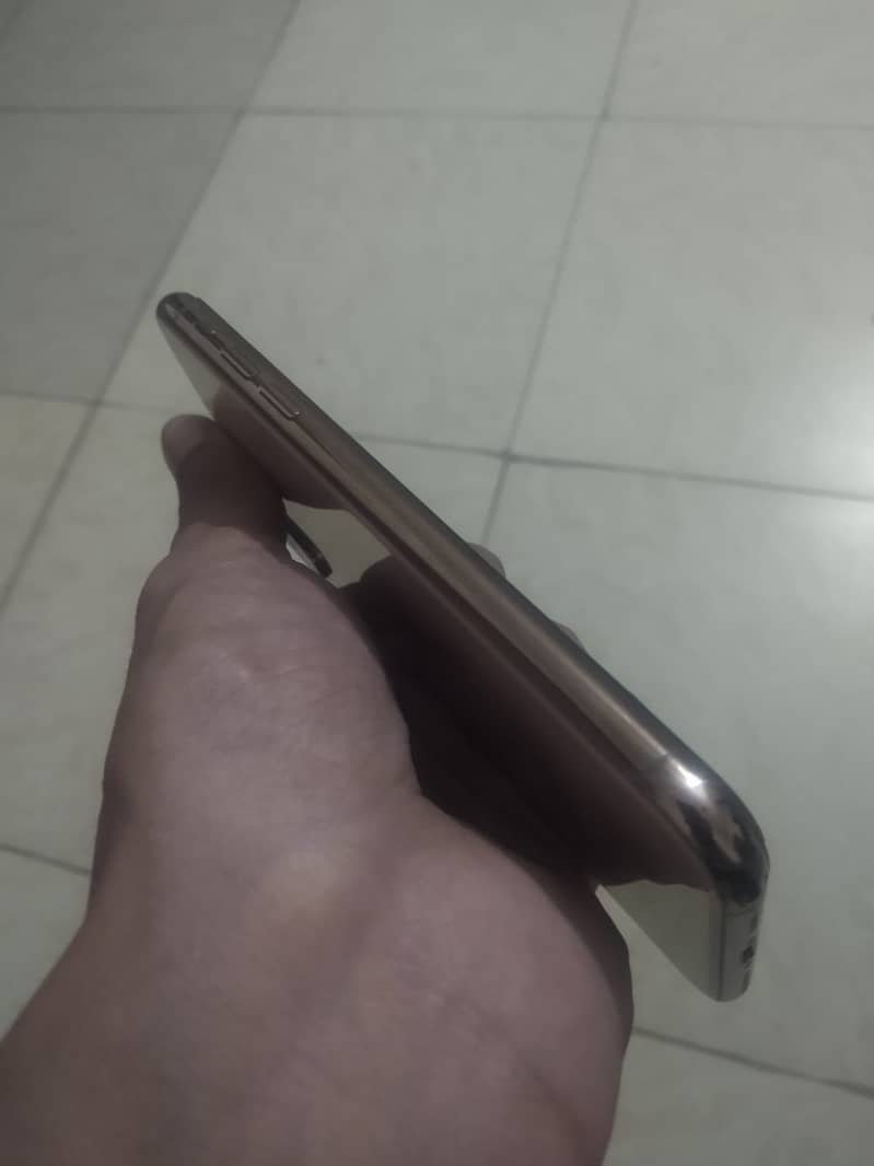 Apple iPhone XS 2