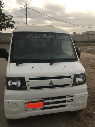 Mitsubishi Minicab 2012