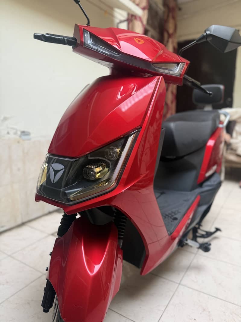Yadea T5 2