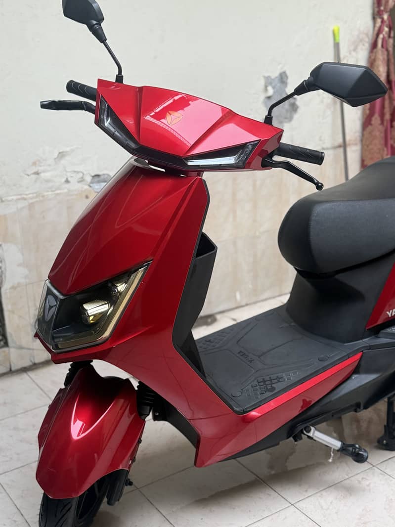 Yadea T5 11