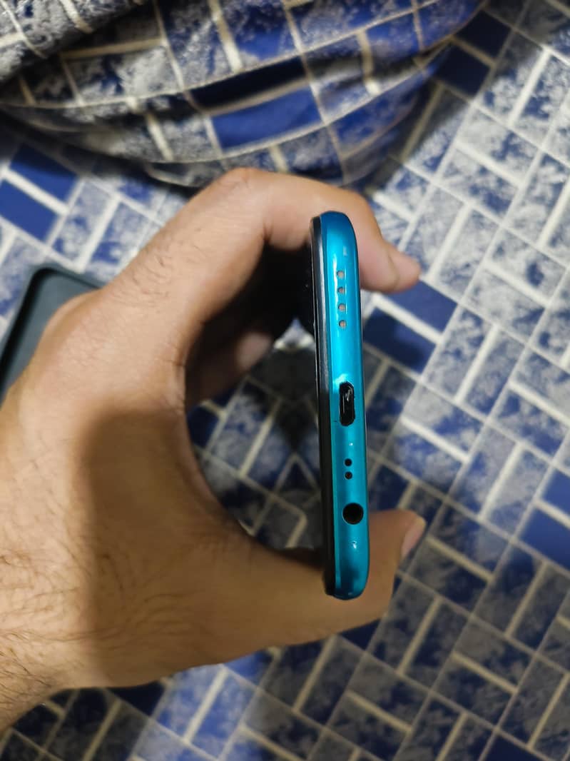 Realme 5i 6