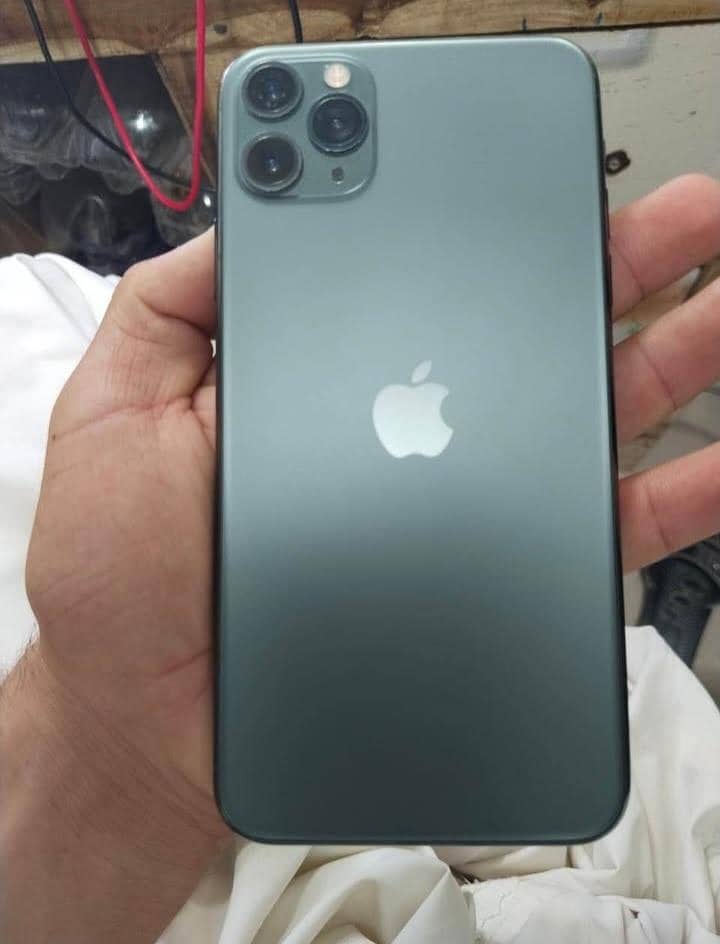 Apple iPhone 11 Pro Max 0