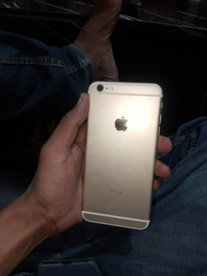 Apple iPhone 6 Plus 5