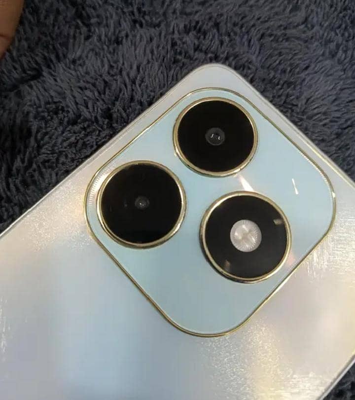 Tecno Spark 20 1
