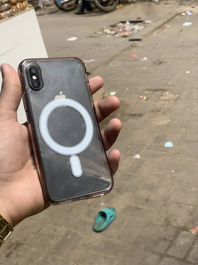 Apple iPhone XS 9