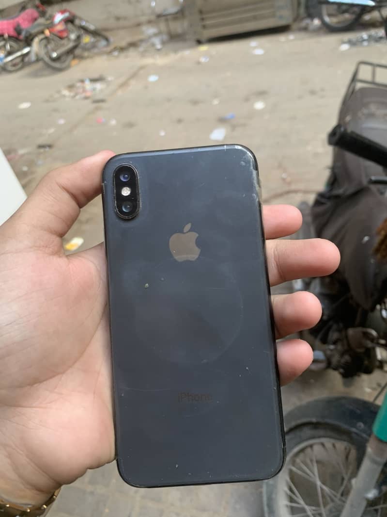 Apple iPhone XS 11