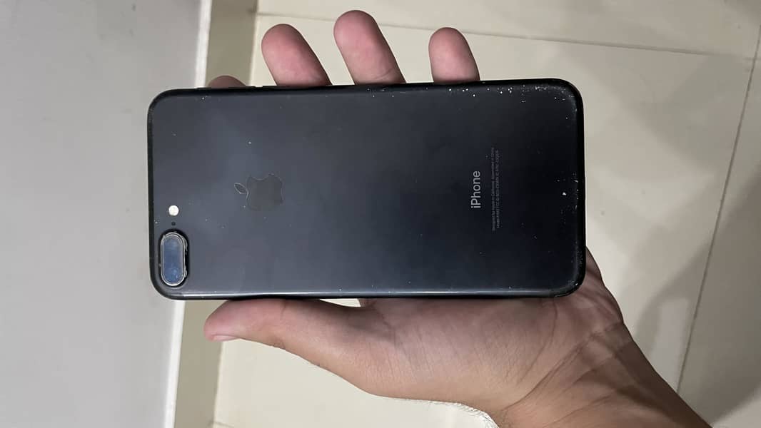 Apple iPhone 7 Plus 2