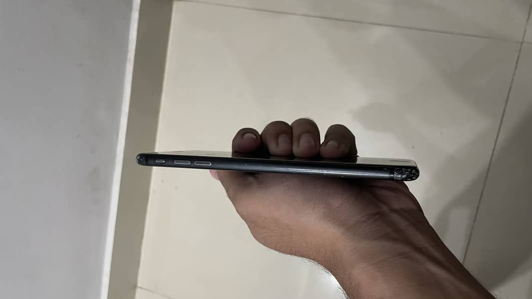 Apple iPhone 7 Plus 3