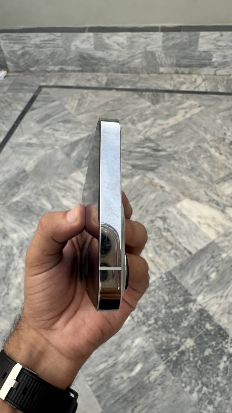 Apple iPhone 13 Pro 5