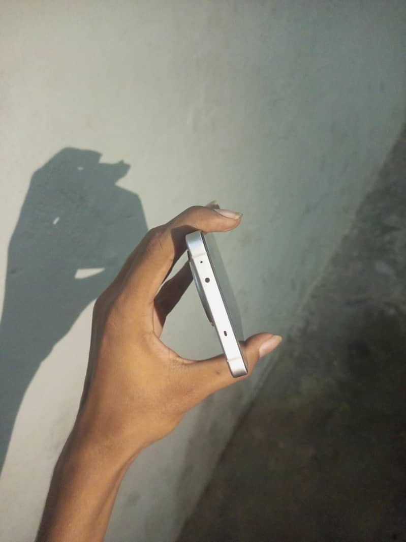 One Plus 13R Ace 5 4