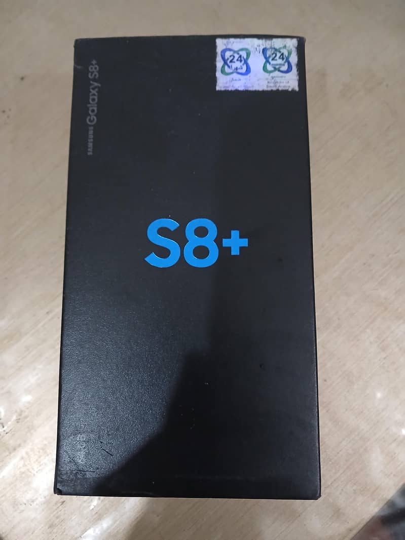 Samsung Mobile S8 Plus 5