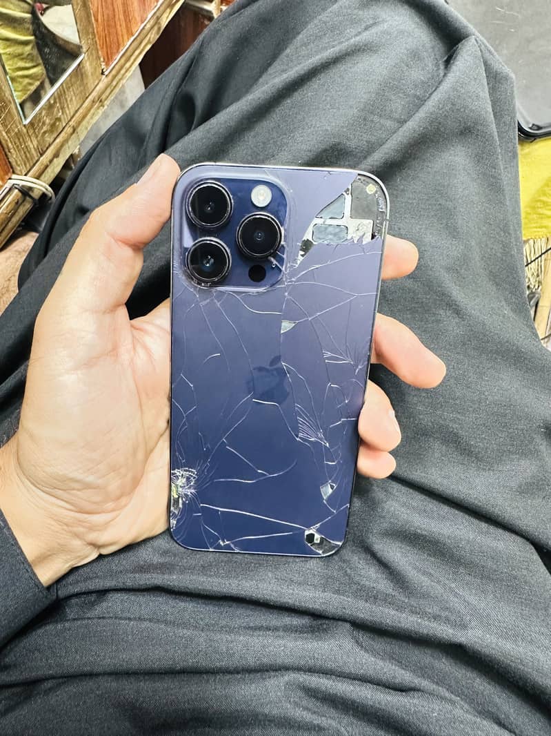 Apple iPhone 14 Pro Max 2