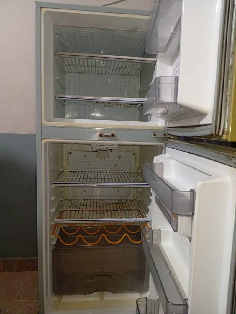 Dawlance Fridge 8