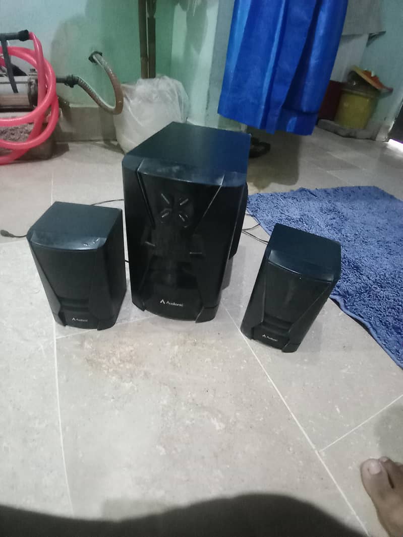 Yeh Audionic ka Mega 10 0