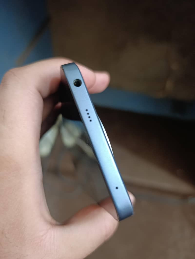 Realme 13 Plus 3