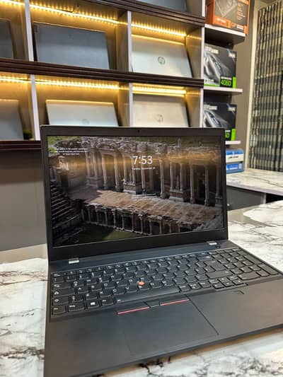 laptop | LENOVO P15V, CORE i7 10th GEN | 32GB RAM/256GB SSD | 4GB CARD