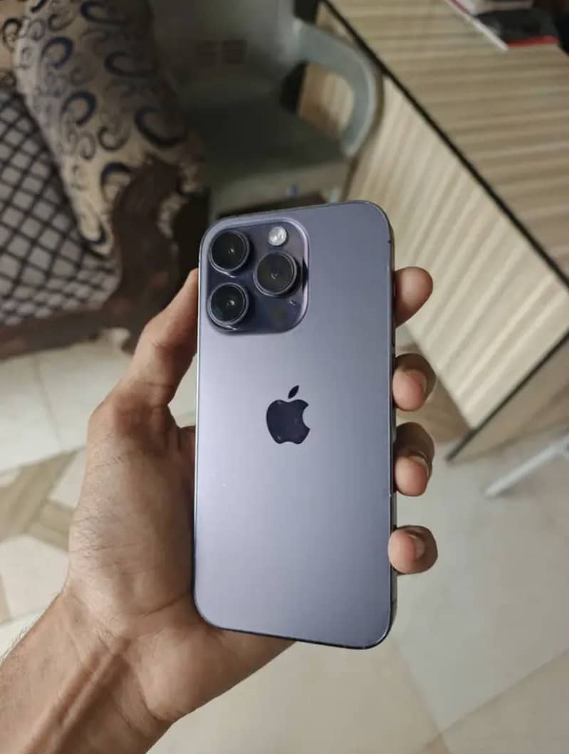 Apple iPhone 14 Pro 0