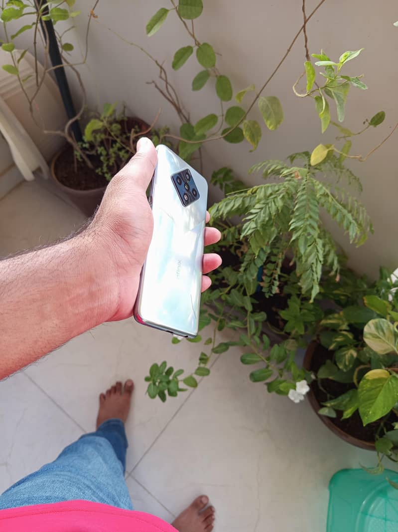 Infinix Zero 8 1