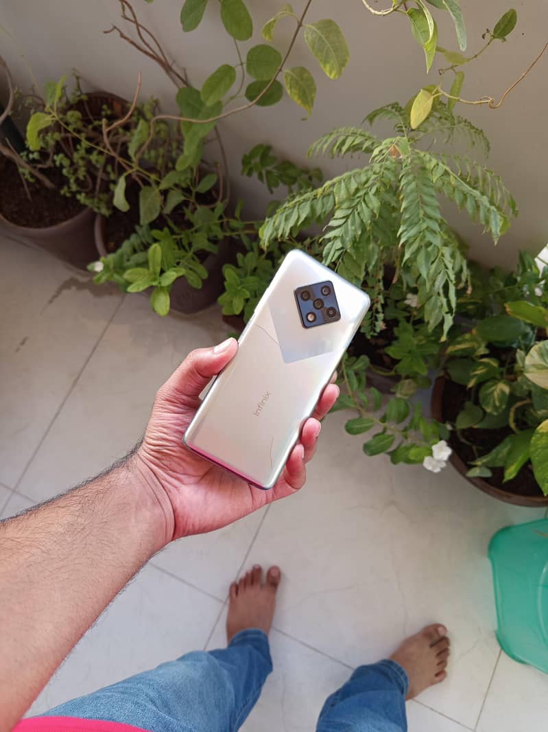 Infinix Zero 8 9