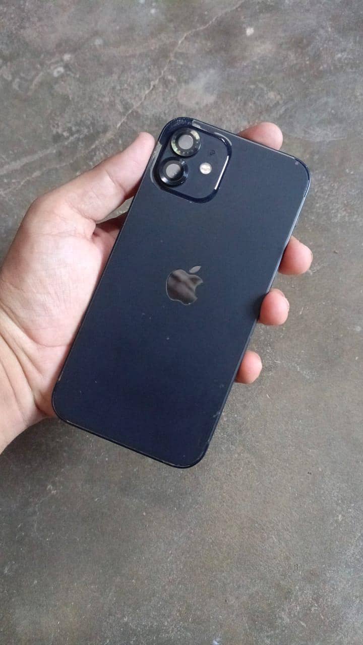 Apple iPhone 12 1