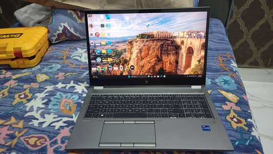 HP Zbook SStudio G8 Core i7 11th, 1TB Nvme, 16Gb Ram, 4GB card