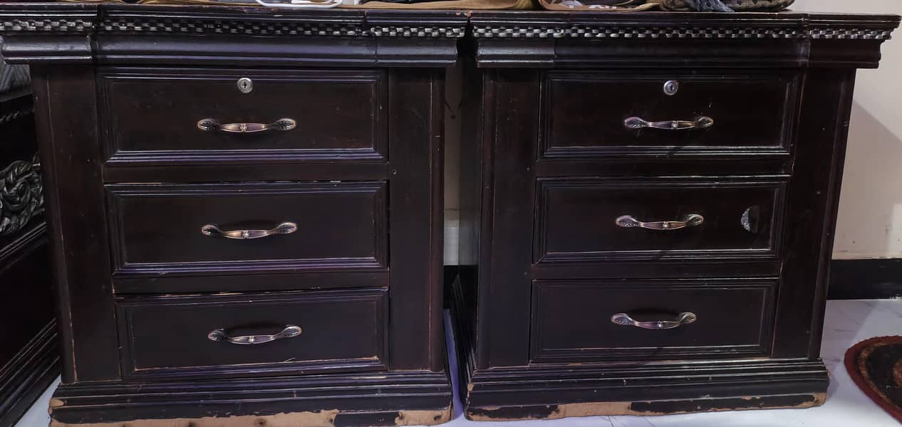 Dressing Table and Side Table 1