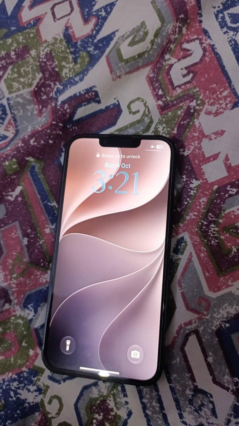 Apple iPhone 13 1