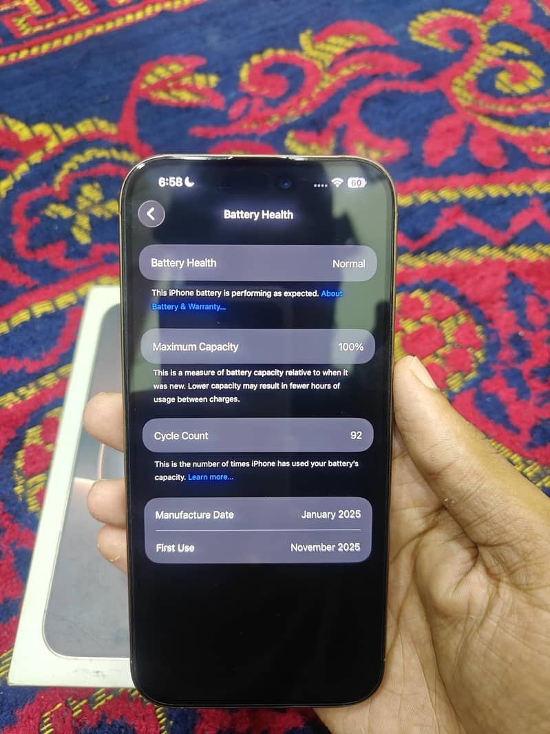 Apple iPhone 16 Pro Max 2