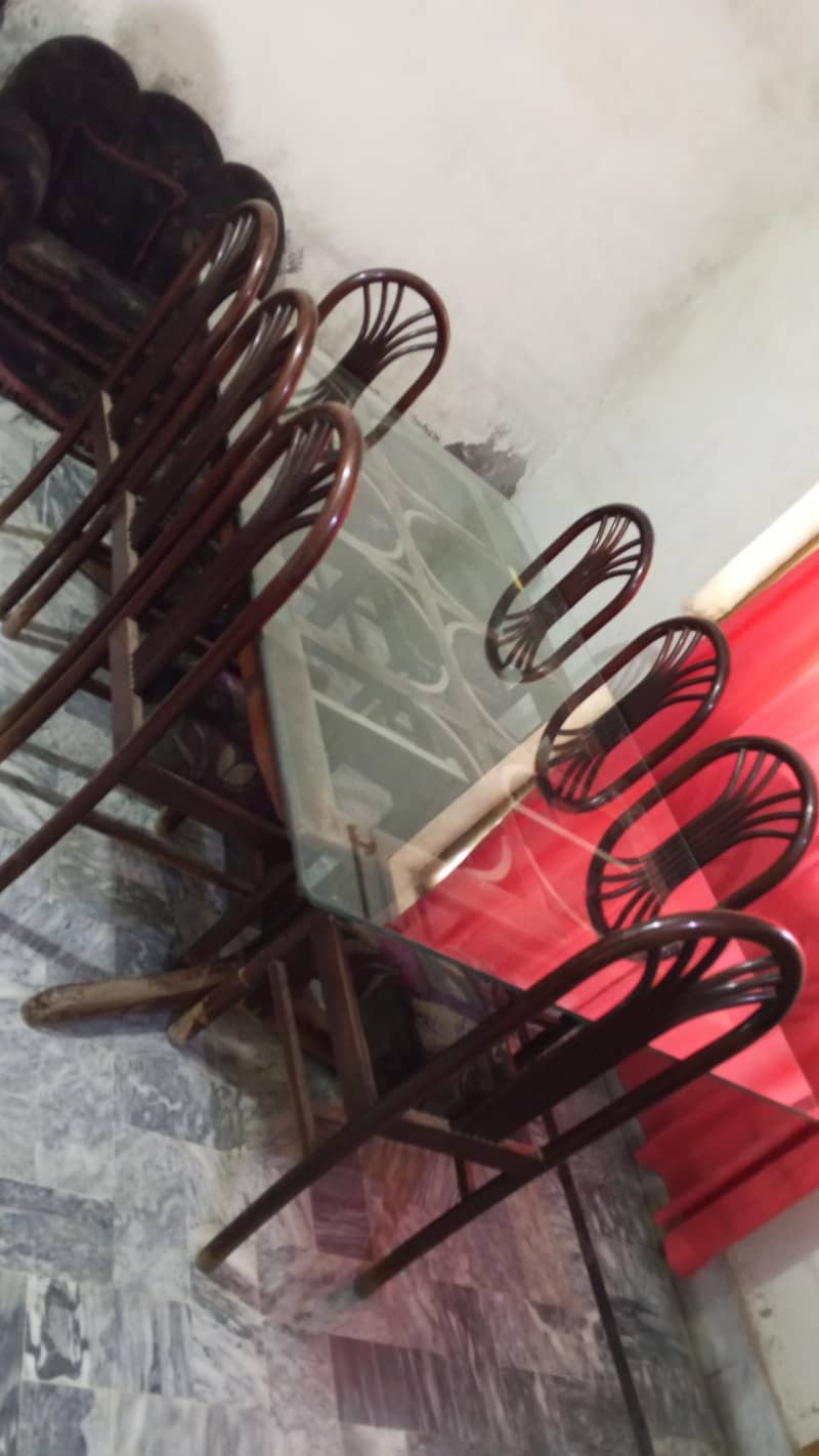 table and chairs 1