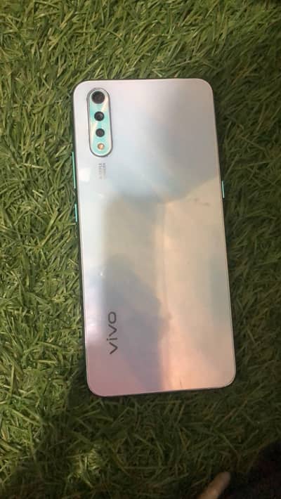 Vivo S1