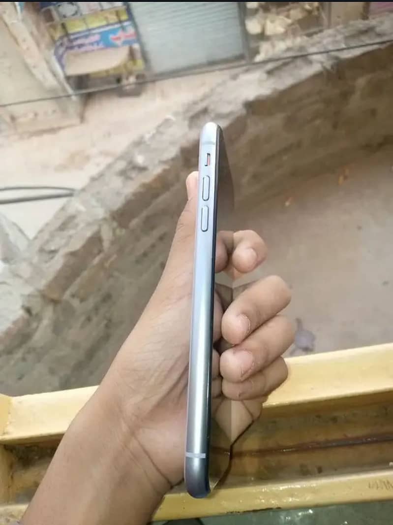 Apple iPhone 11 1