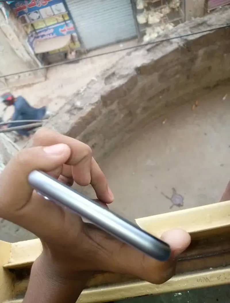 Apple iPhone 11 2
