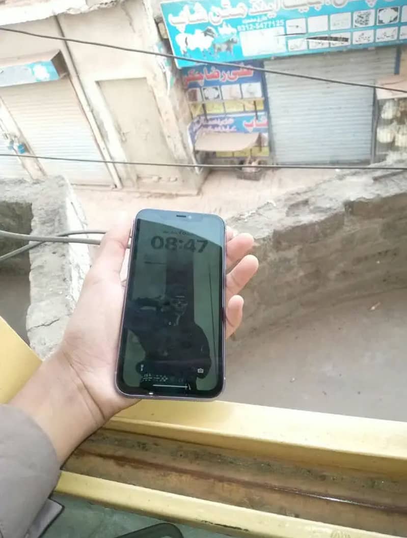 Apple iPhone 11 5