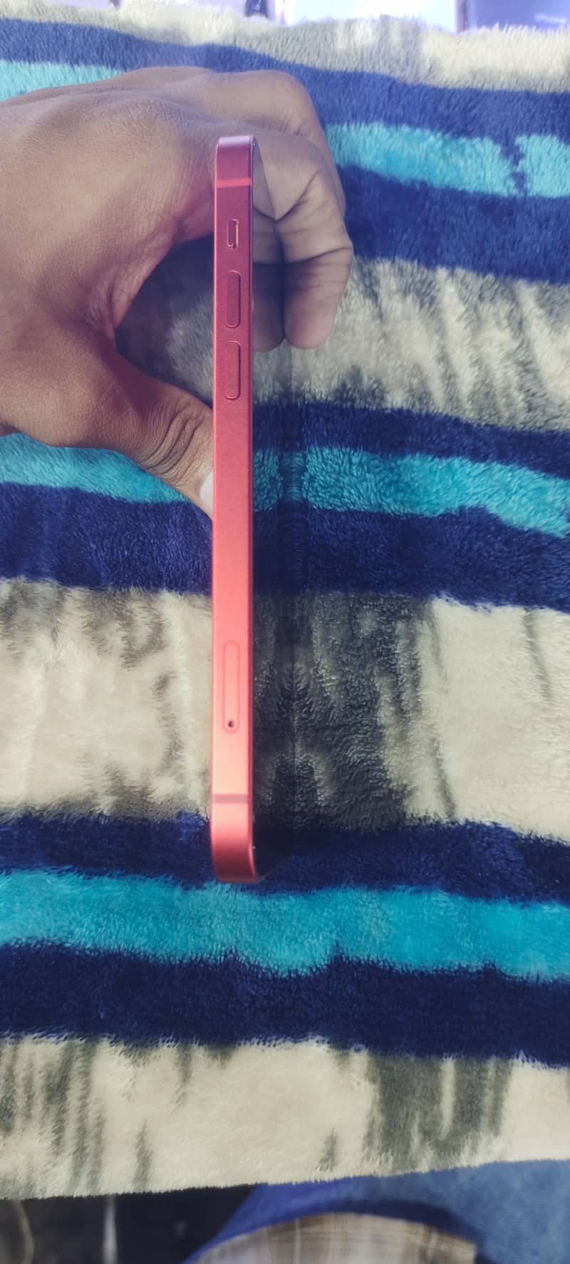 Apple iPhone 12 4