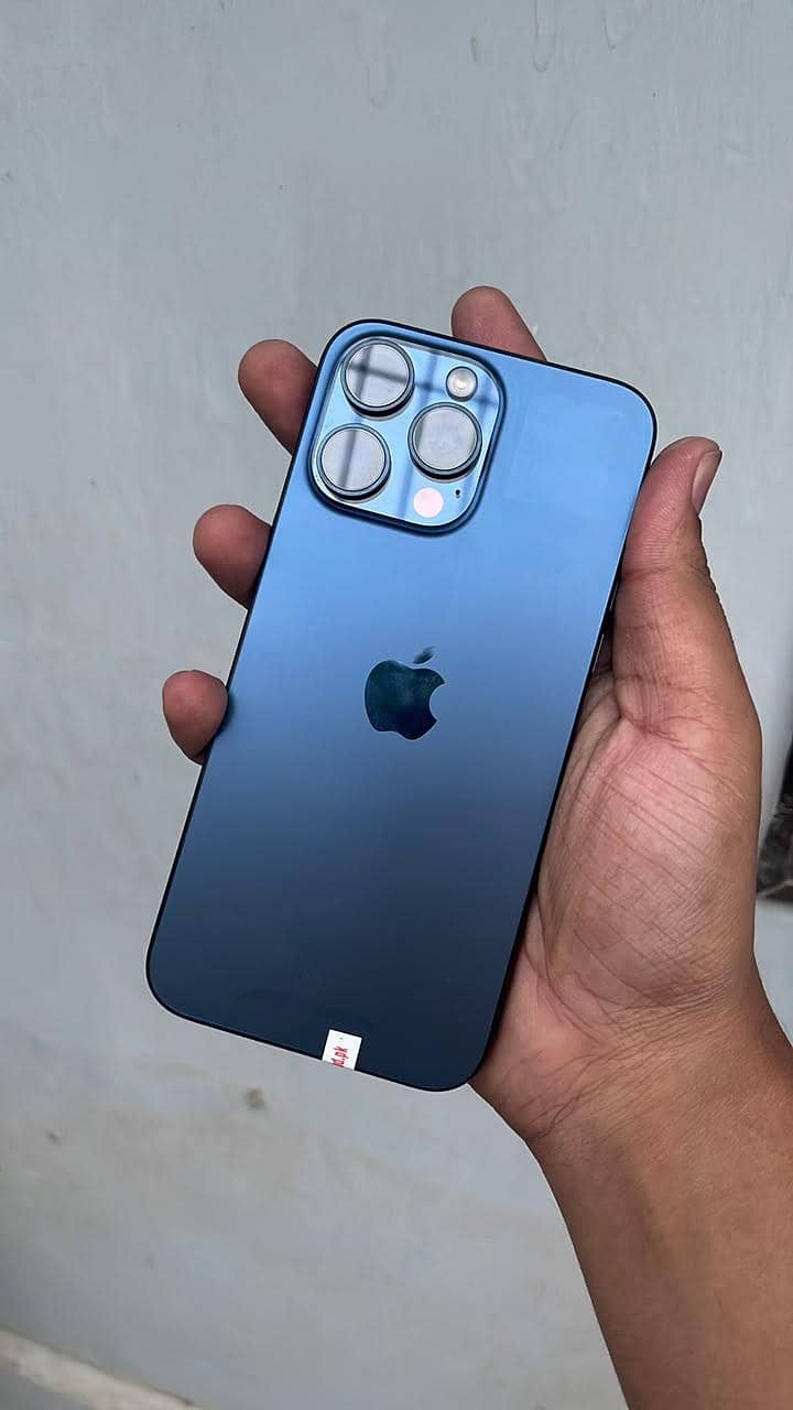 Apple iPhone 15 Pro Max 0