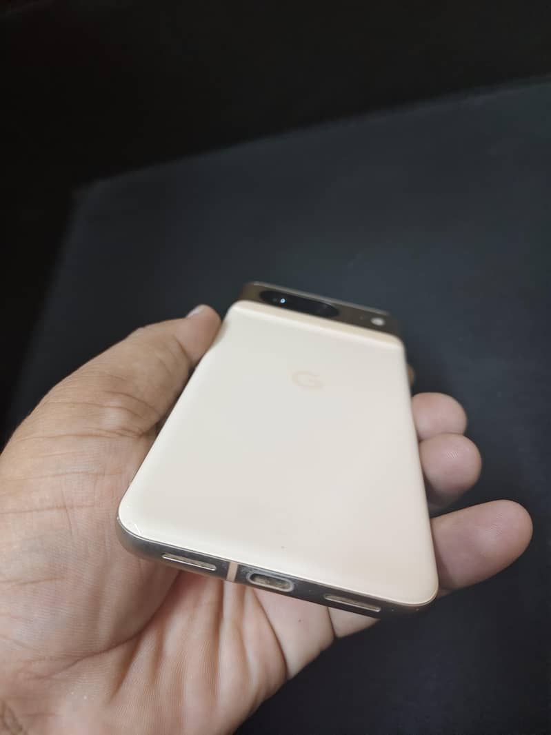 Google Pixel 8 1