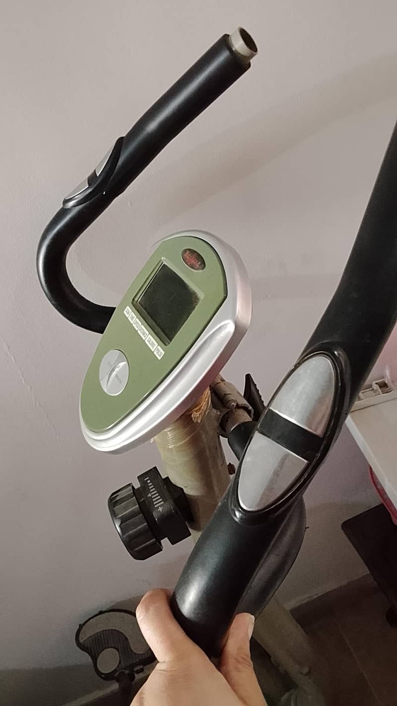 Exercise bike 0