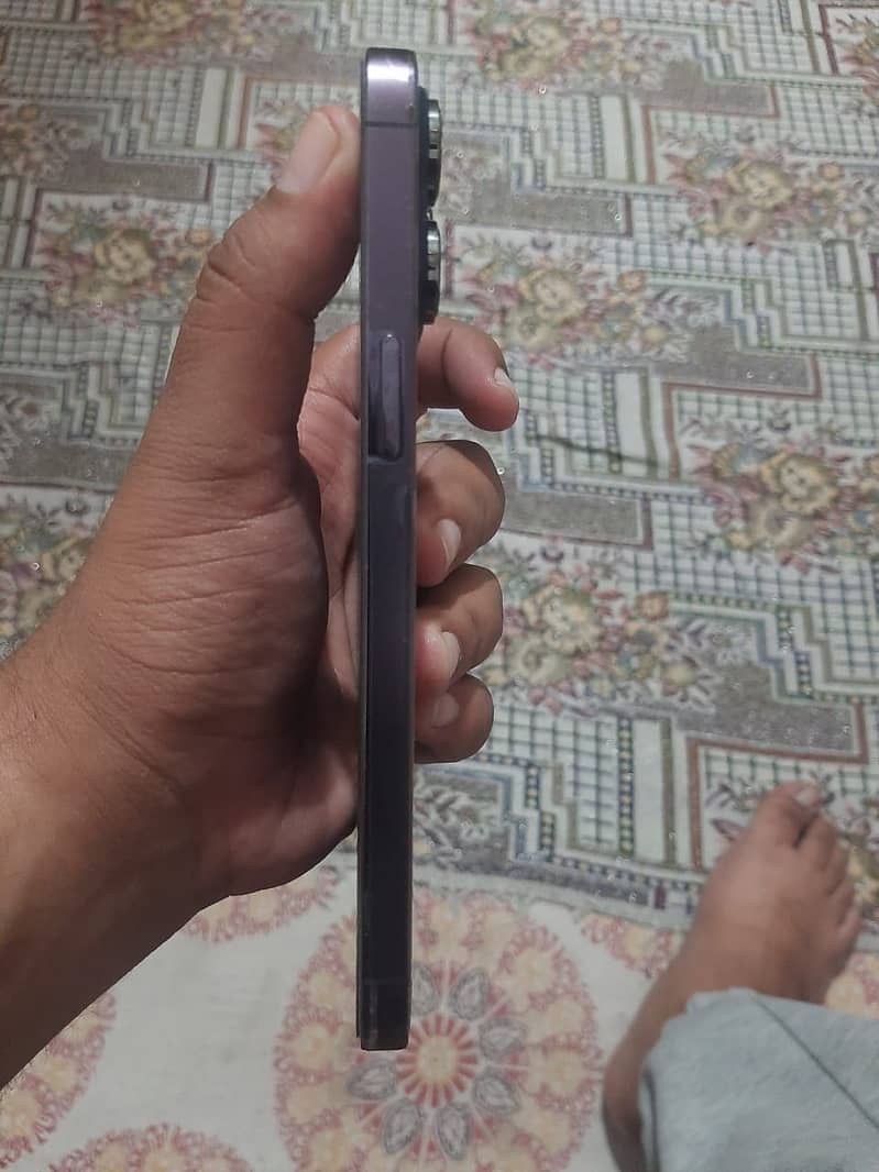 Apple iPhone 14 Pro Max 2