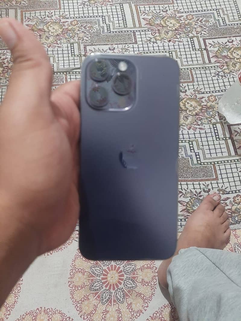 Apple iPhone 14 Pro Max 4