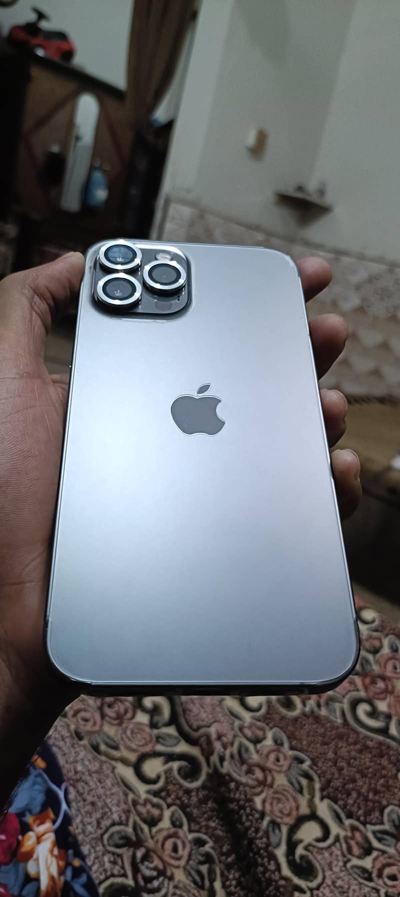 Apple iPhone 12 Pro Max 2