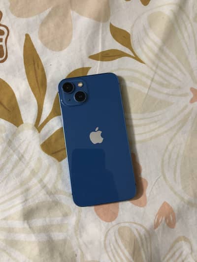 Apple iPhone 13