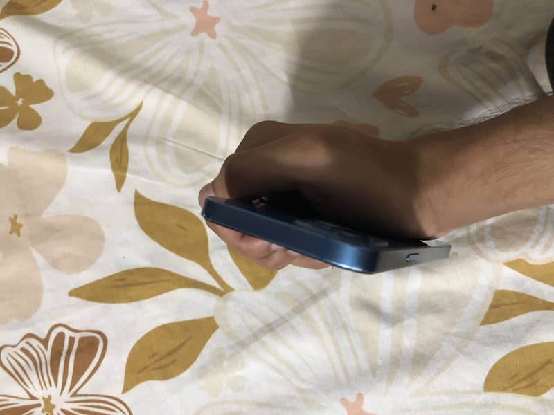 Apple iPhone 13 5