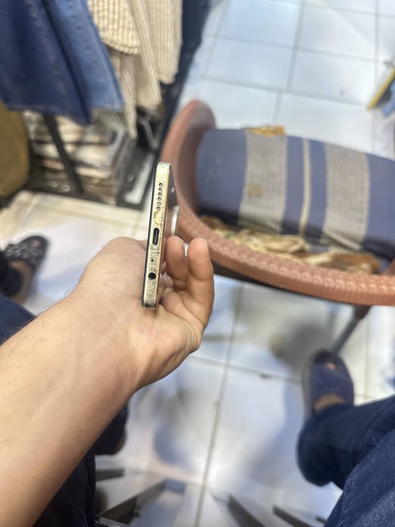 Tecno CAMON 30 4