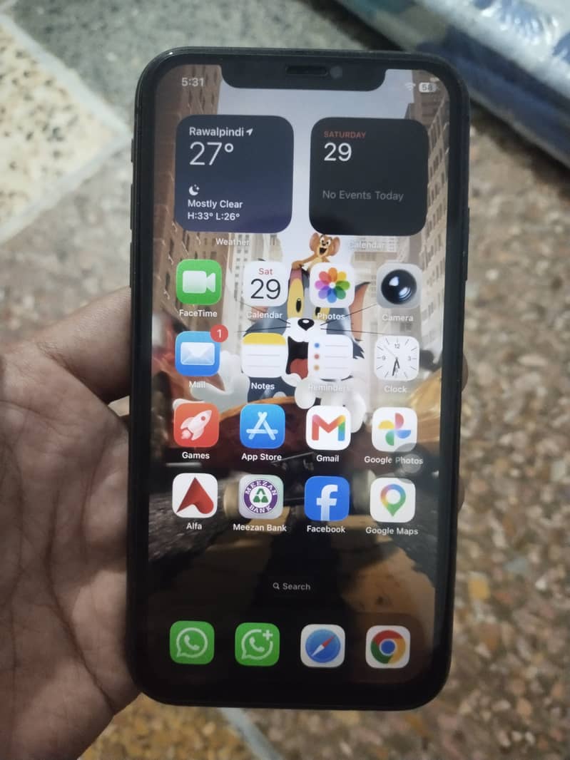 Apple iPhone 11 3