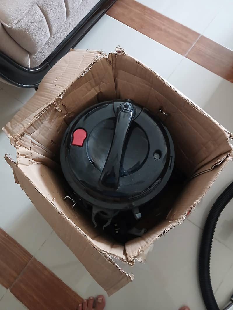 Vacuum Cleaner 3