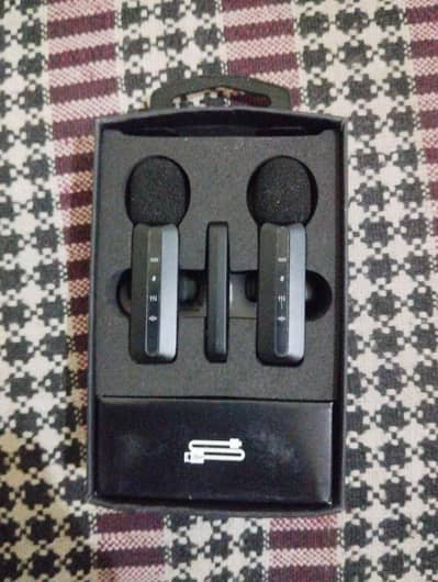 M14 Wireless lavalier microphone.