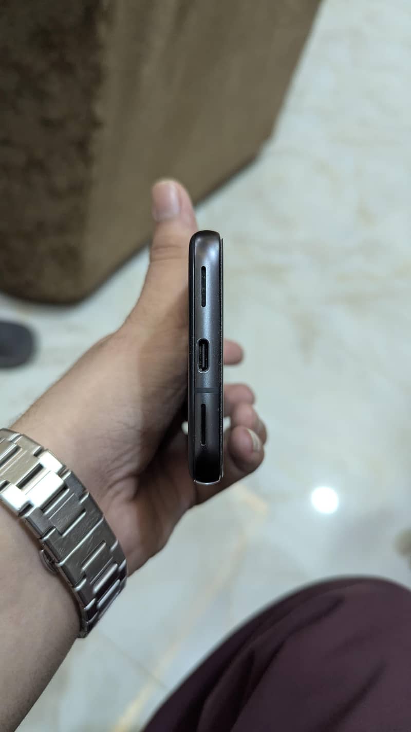Google Pixel 8a 3