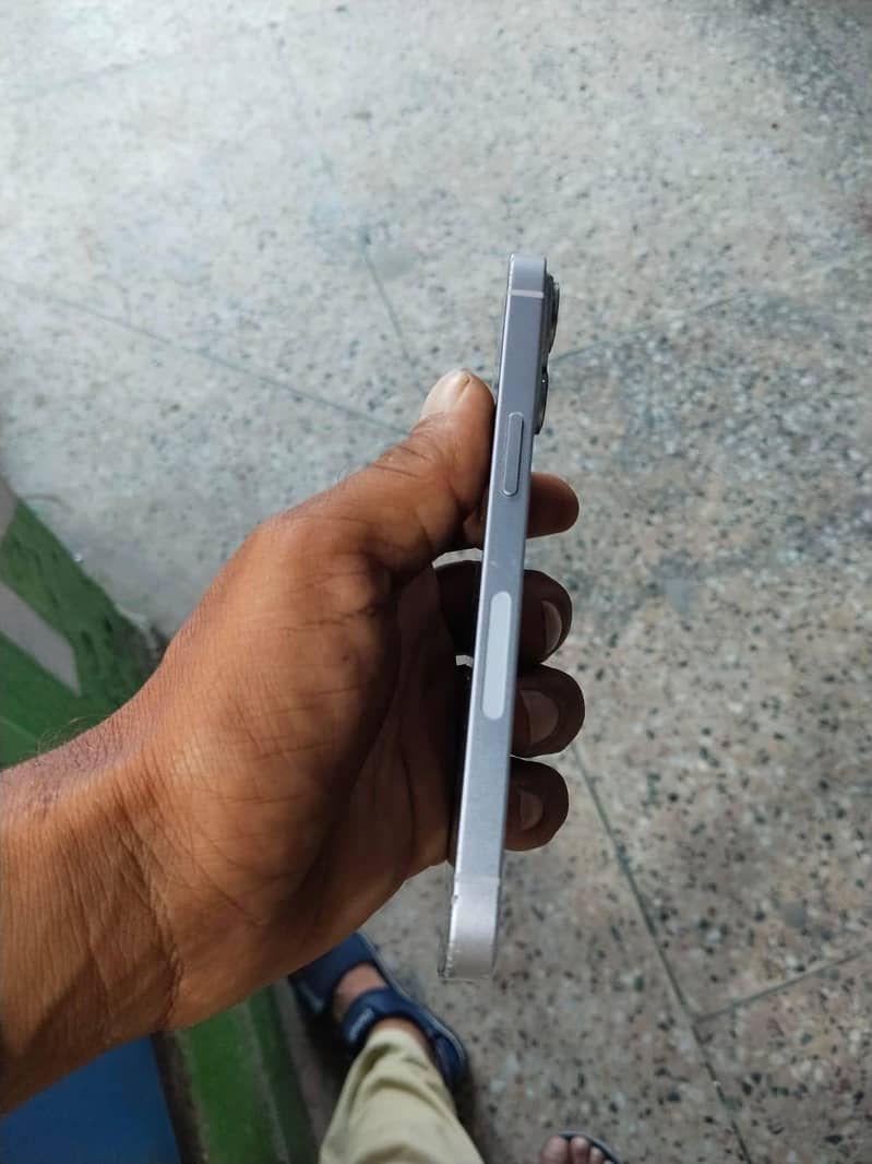 Apple iPhone 14 1