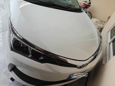 Toyota Corolla GLI auto super white 2020