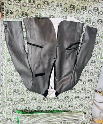 Pent coat